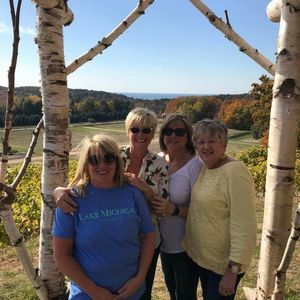 Meet your Posher, Gin